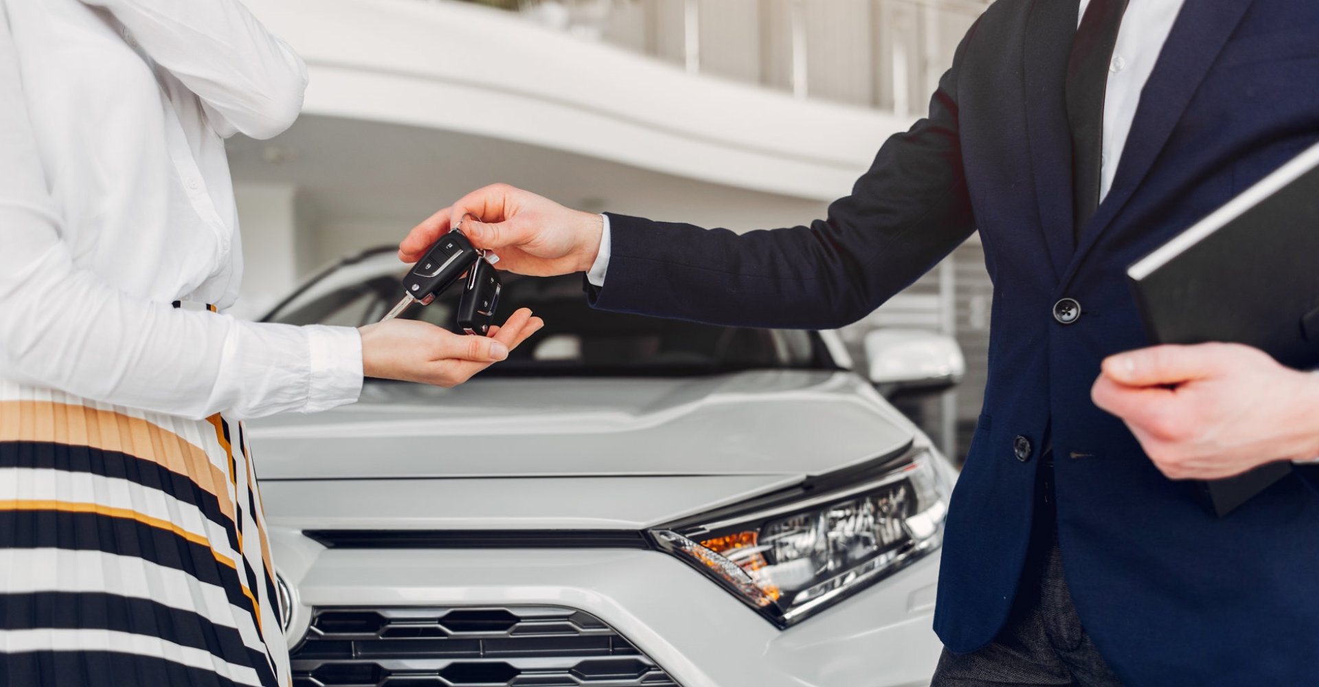 Buy car photo created by prostooleh - www.freepik.com